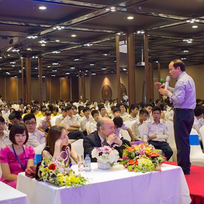 Những nụ cười tuổi thơ trong trại hè ý nghĩa